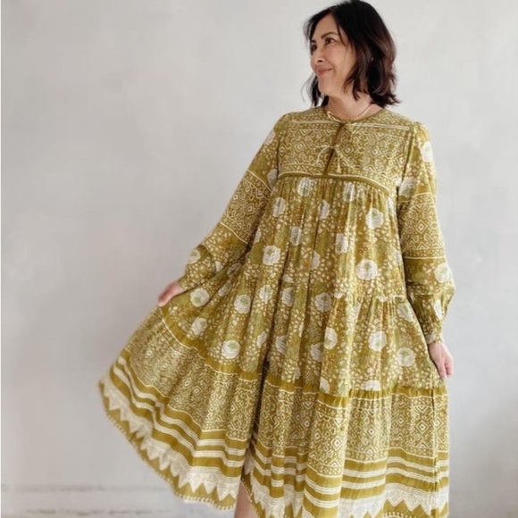 Matta Dresses & Skirts - Matta yamini booj Green and White Long Sleeve Tiered Dress size xs